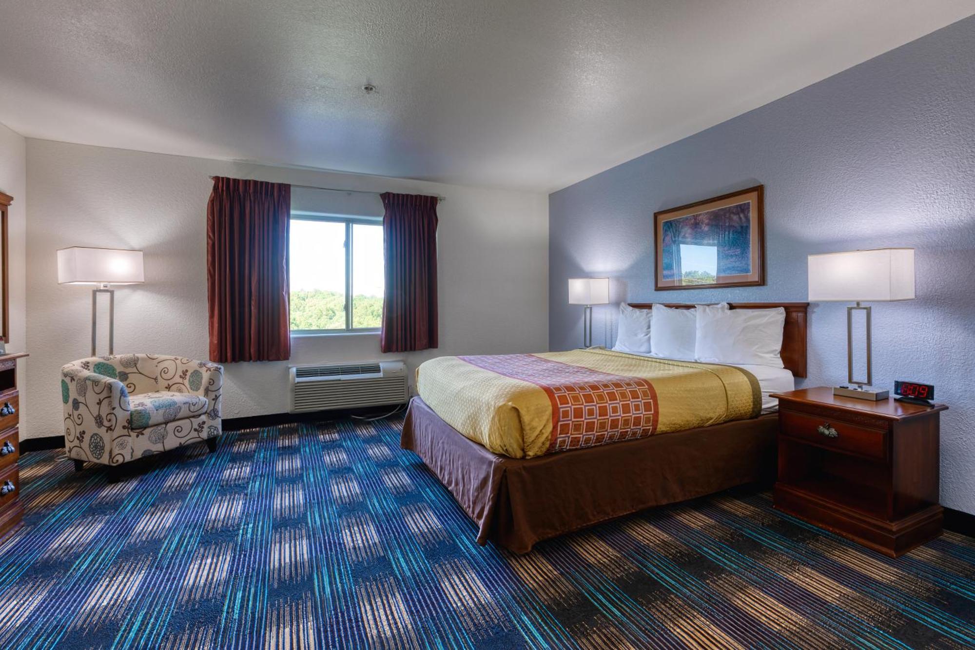 All Towne Suites Saint Robert Exterior photo