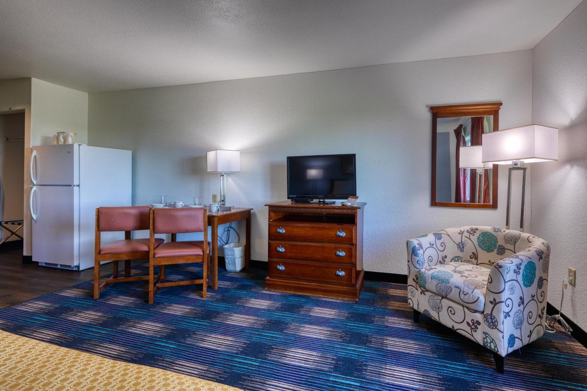 All Towne Suites Saint Robert Exterior photo