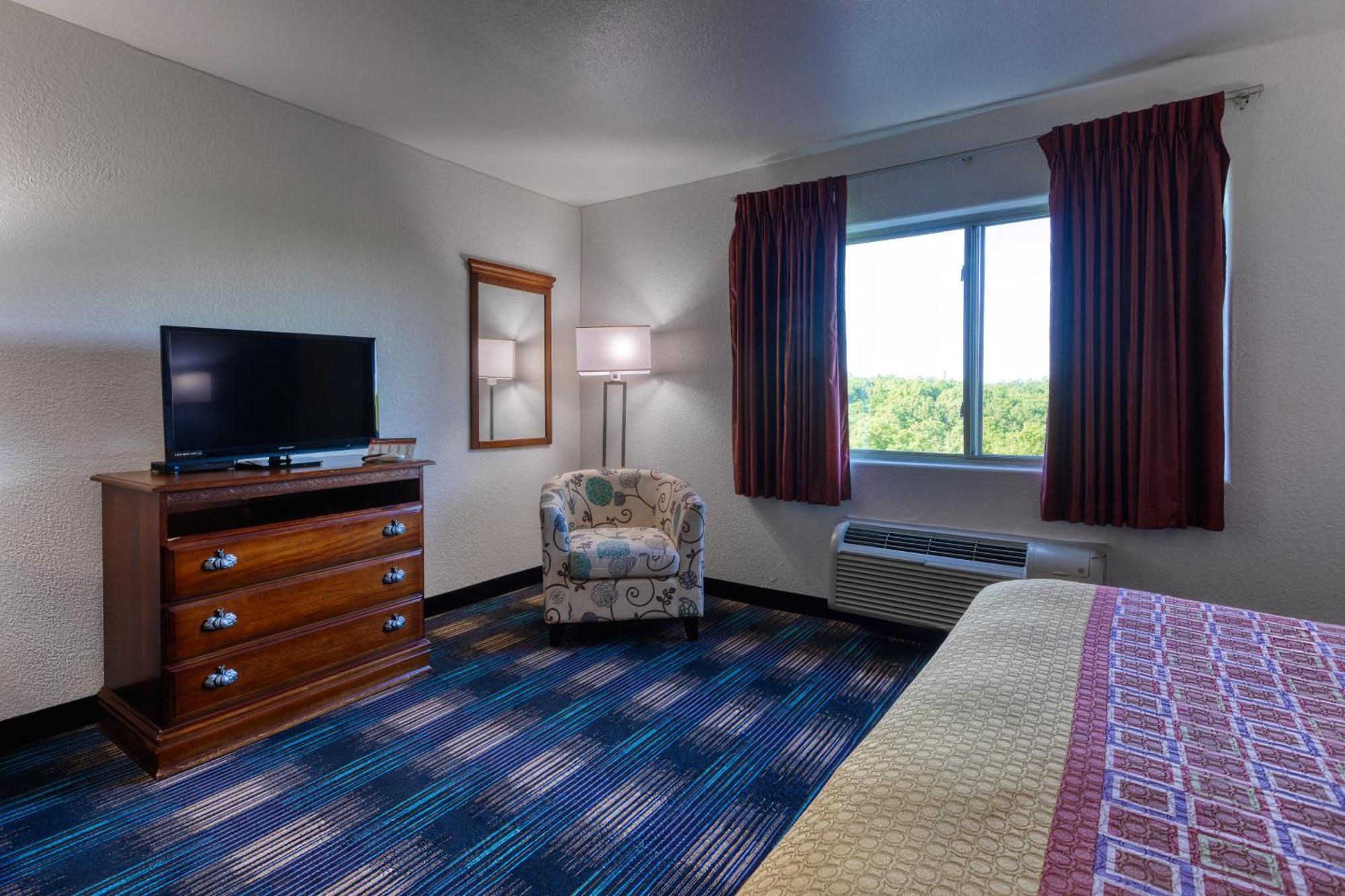 All Towne Suites Saint Robert Exterior photo