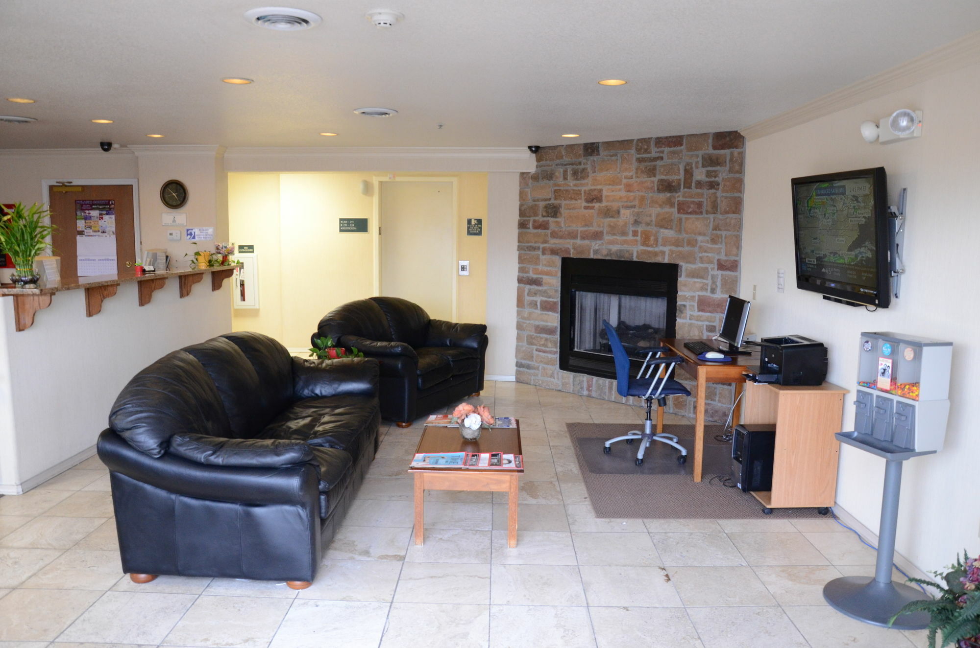 All Towne Suites Saint Robert Exterior photo